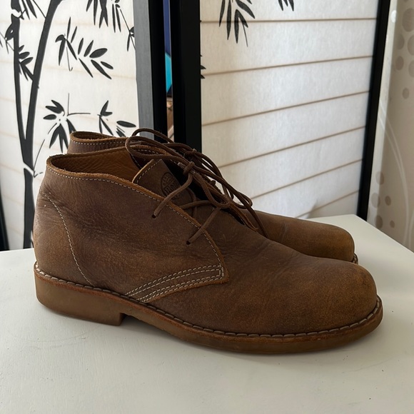 Roots Shoes - Roots Chukka/Desert Boots Women's’s Size 8